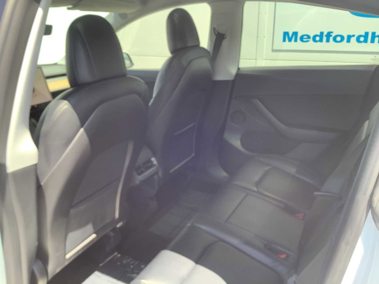 Used 2022 Tesla Model Y Long Range AWD/4WD image 12