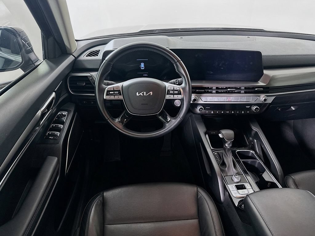 Certified 2023 Kia Telluride LX FWD image 4