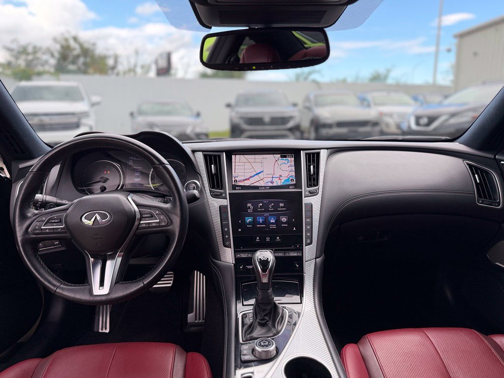 Used 2017 INFINITI Q60 Red Sport 400 AWD/4WD image 23