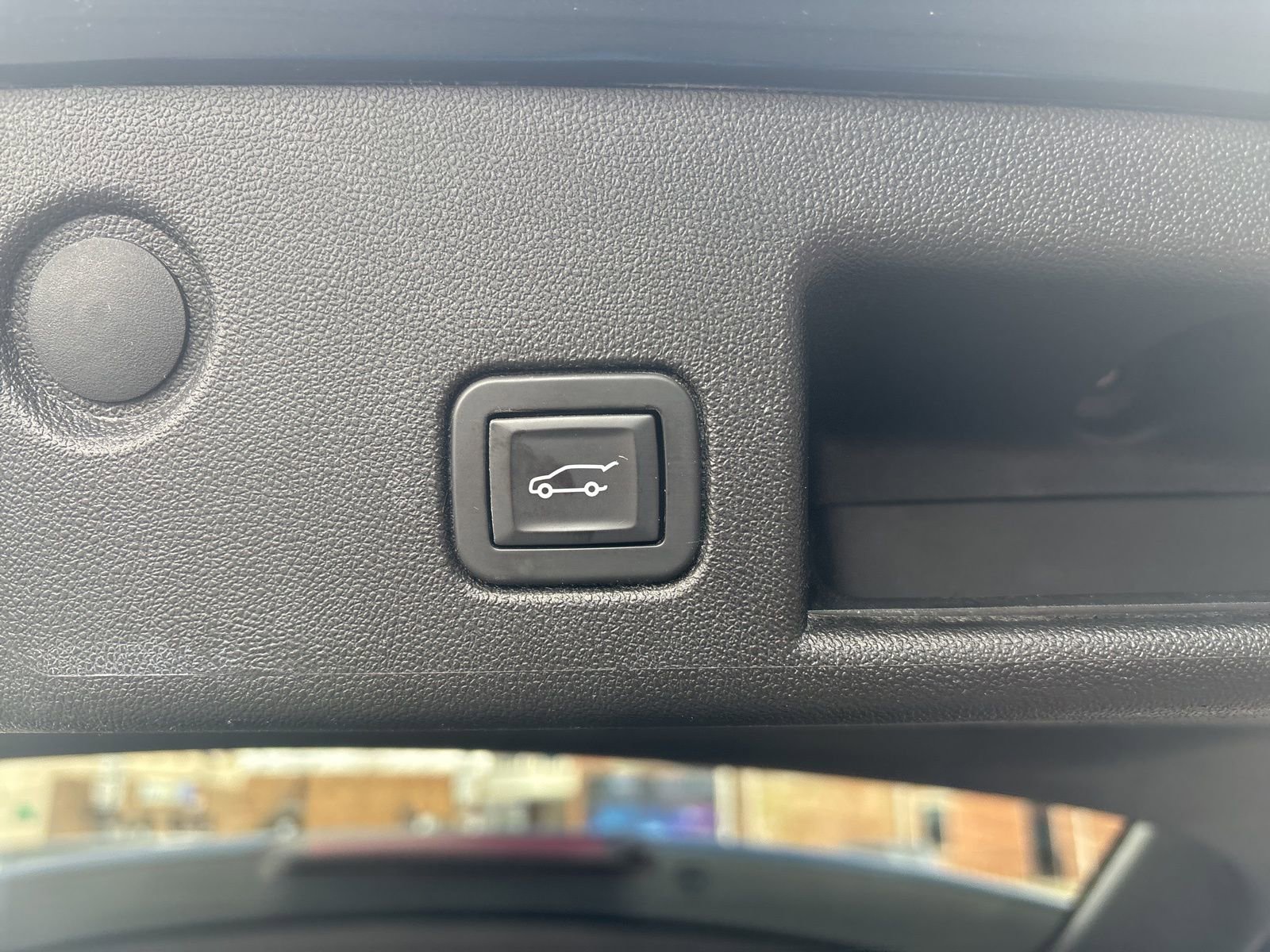 Used 2019 Chevrolet Equinox Premier FWD image 19