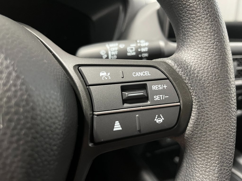 New 2027 Honda HR-V LX image 17