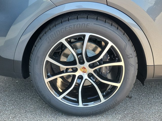New 2026 Porsche Cayenne AWD/4WD image 14