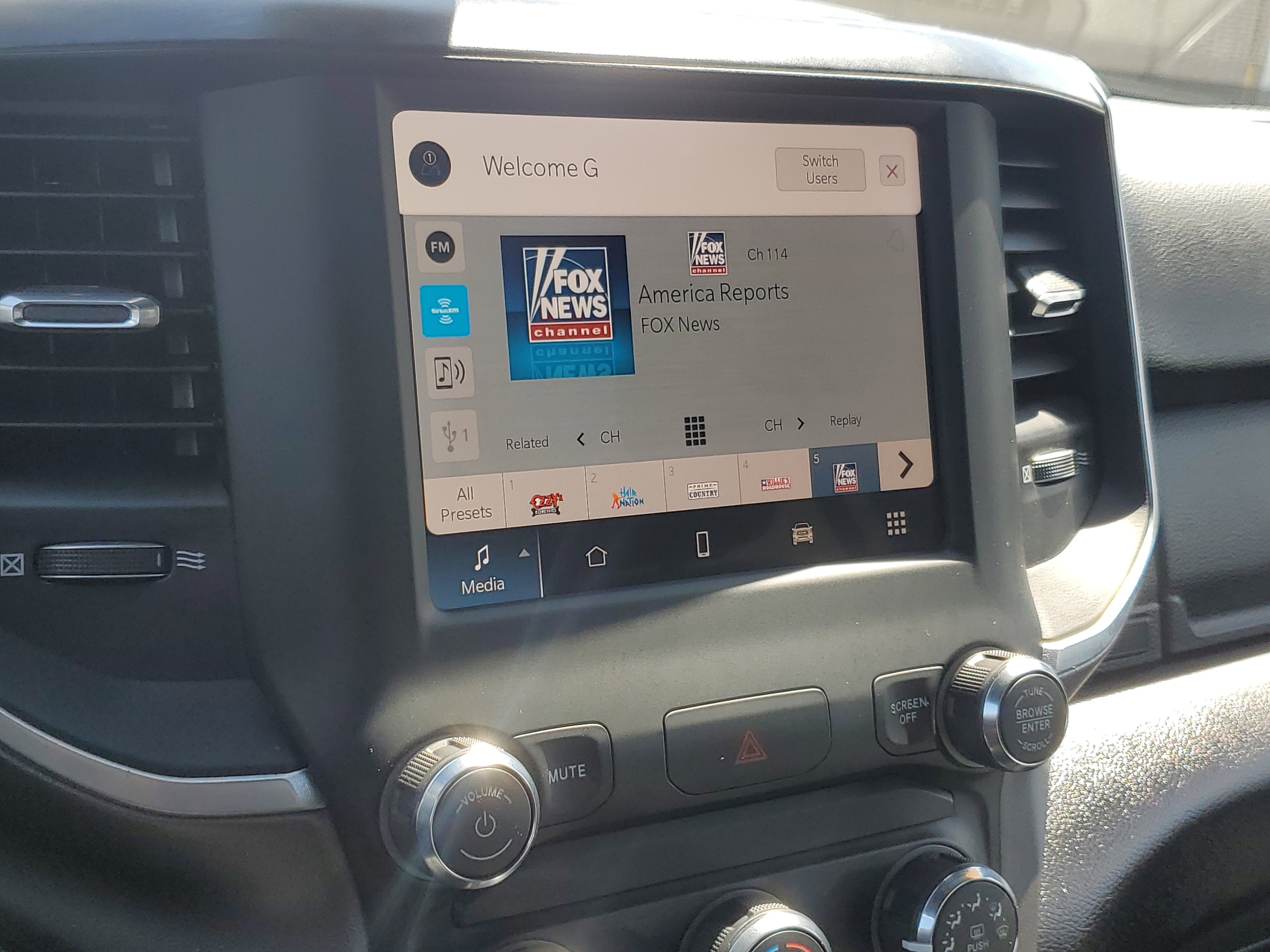 Used 2024 RAM 2500 Big Horn w/ Bed Utility Group image 16