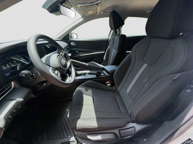 New 2026 Hyundai Elantra SE FWD image 20