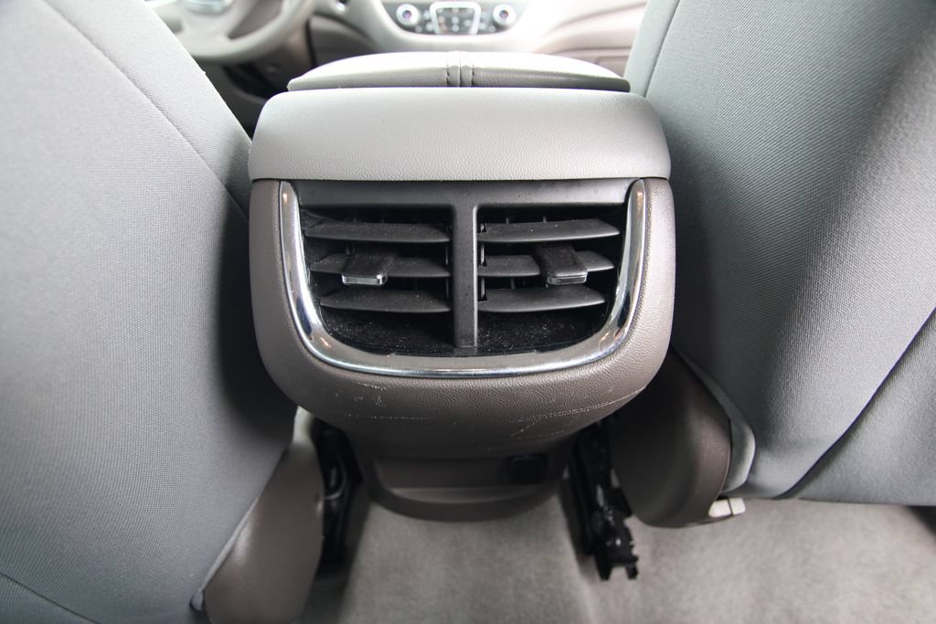 Used 2024 Chevrolet Malibu LT FWD image 30
