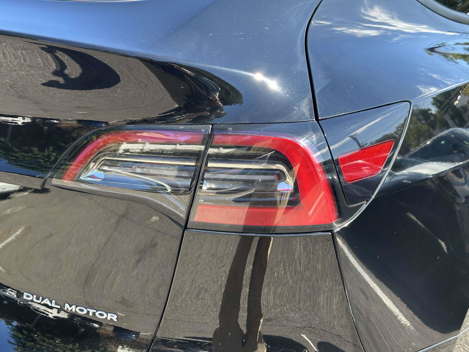 Used 2022 Tesla Model Y Long Range AWD/4WD image 12