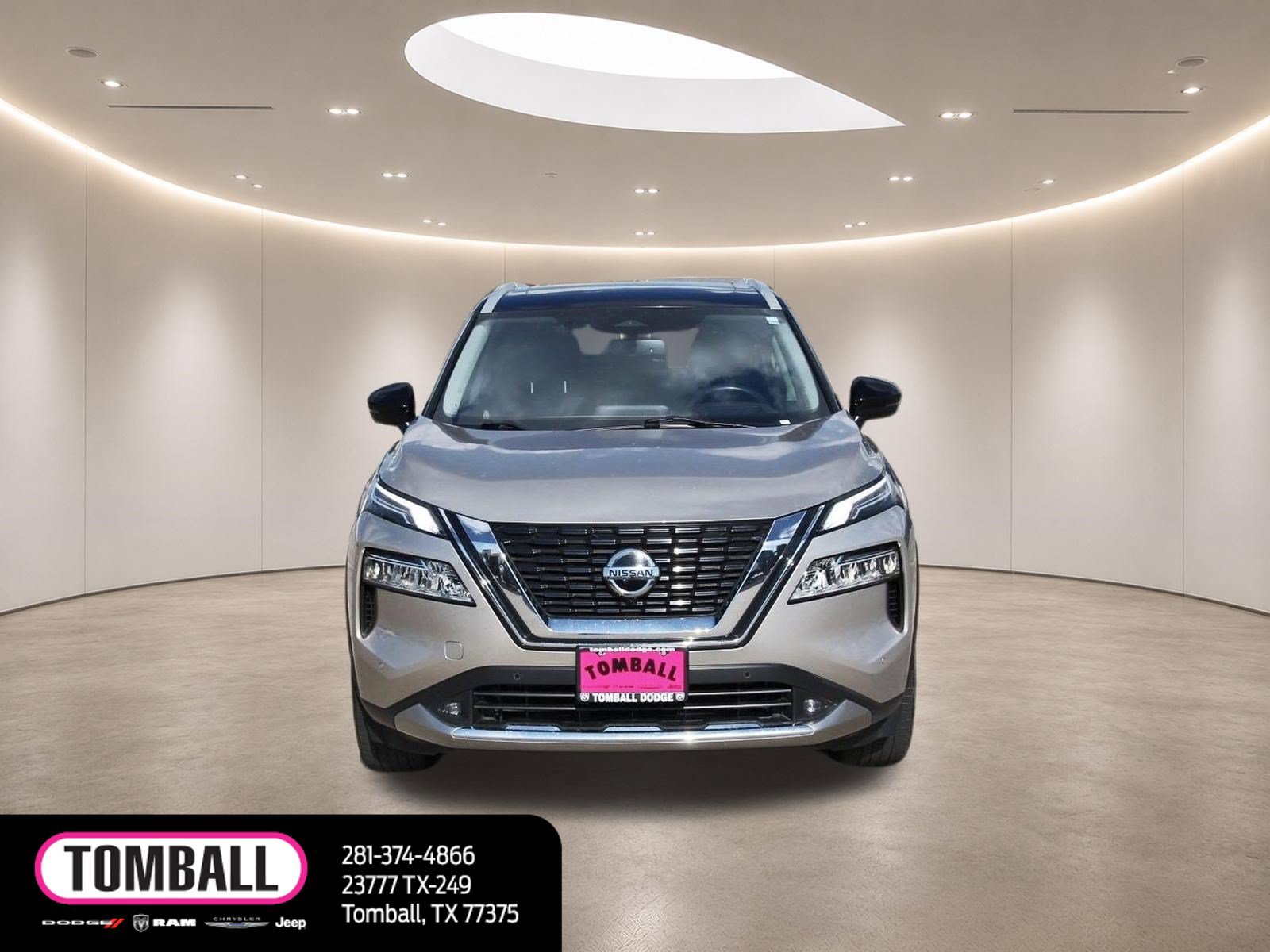 Used 2021 Nissan Rogue Platinum FWD image 2