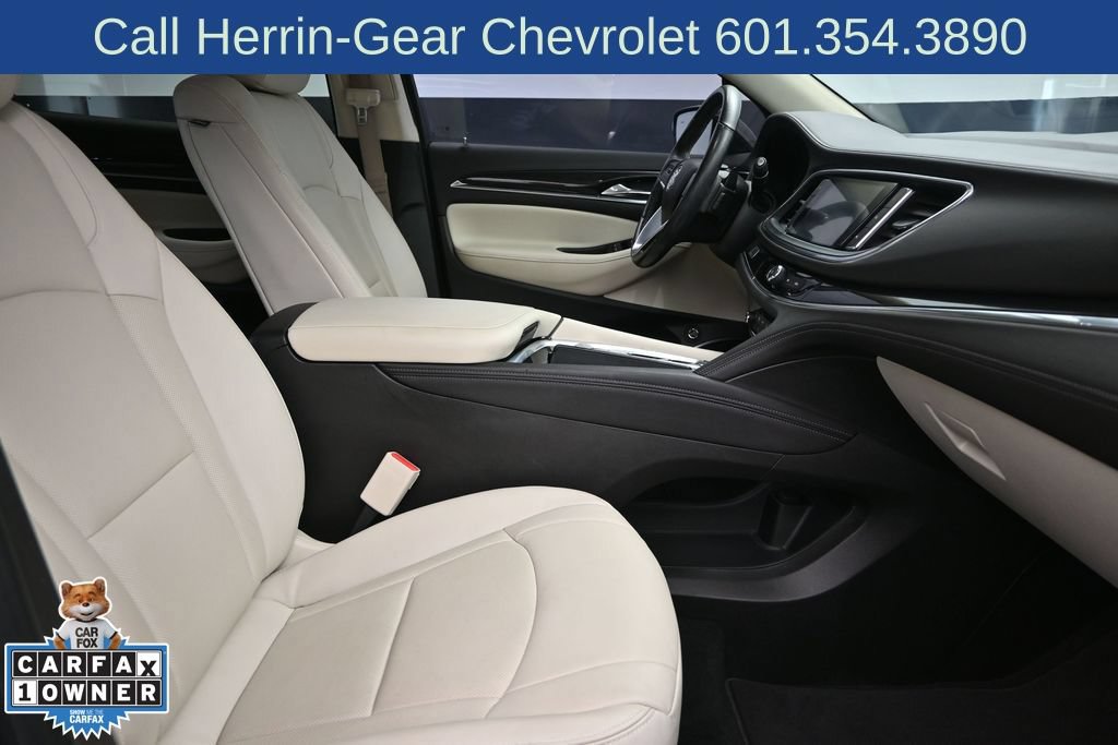 Used 2023 Buick Enclave Essence w/ Experience Buick Package FWD image 21