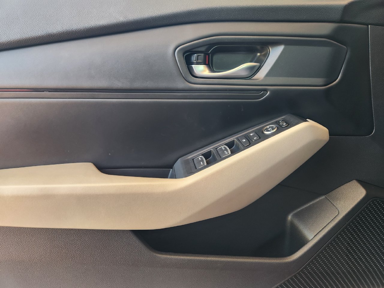 Used 2024 Honda Accord EX image 22