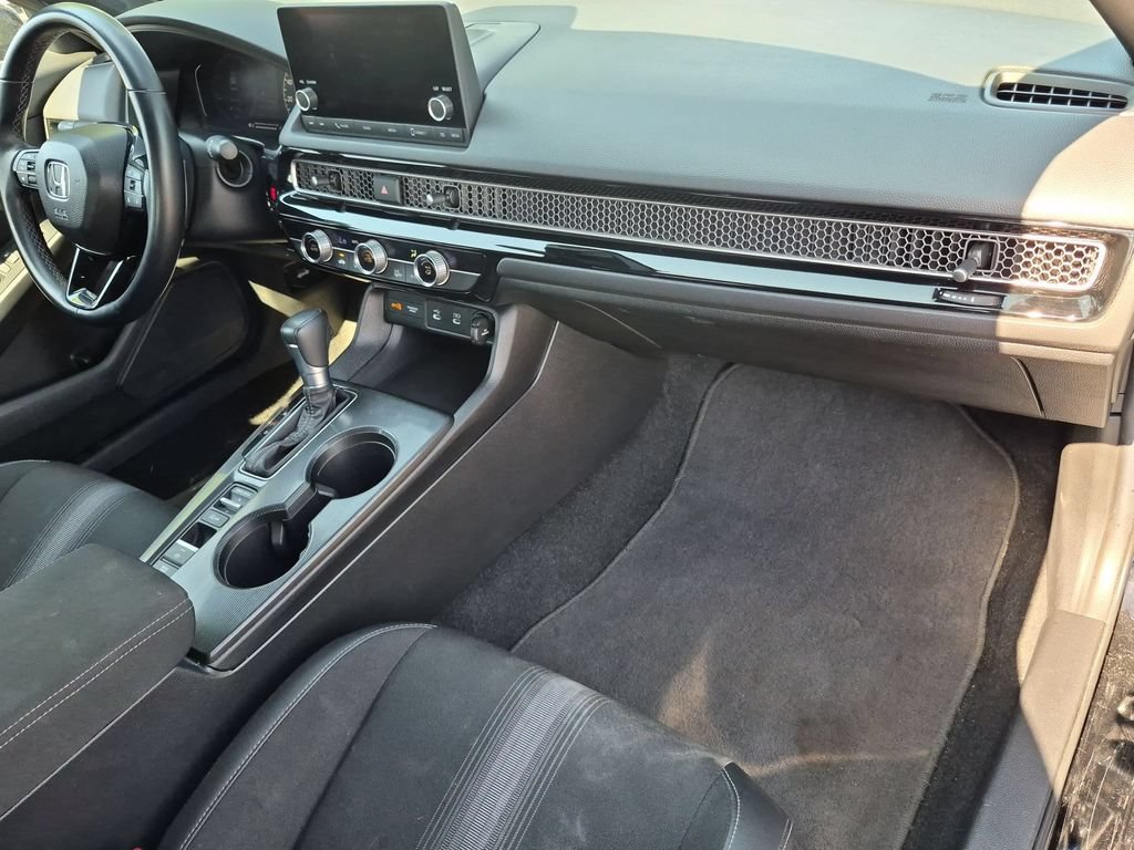 Used 2025 Honda Civic Sport image 31