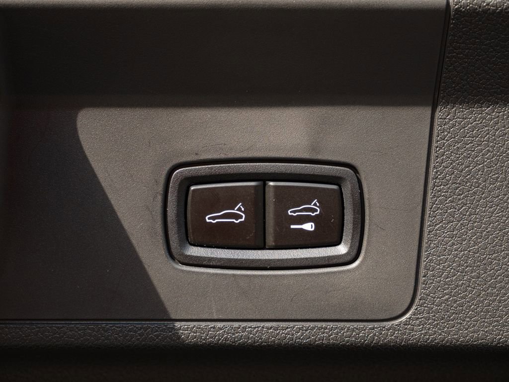 Certified 2025 Porsche Panamera Turbo image 33