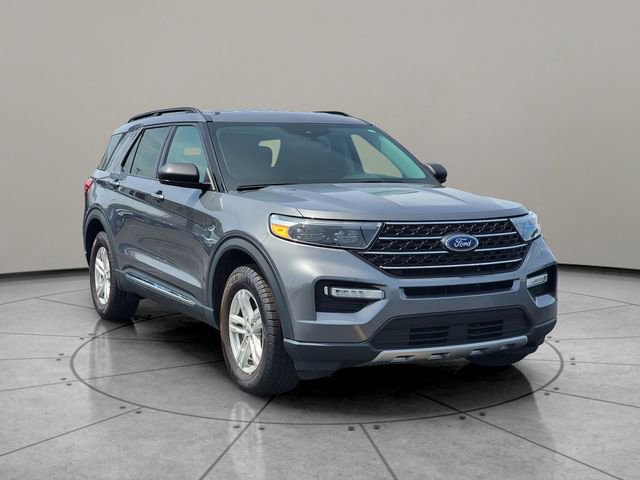 Certified 2022 Ford Explorer XLT w/ Equipment Group 202A AWD/4WD image 14