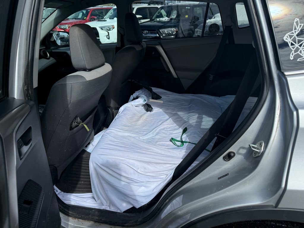 Used 2013 Toyota RAV4 LE image 5