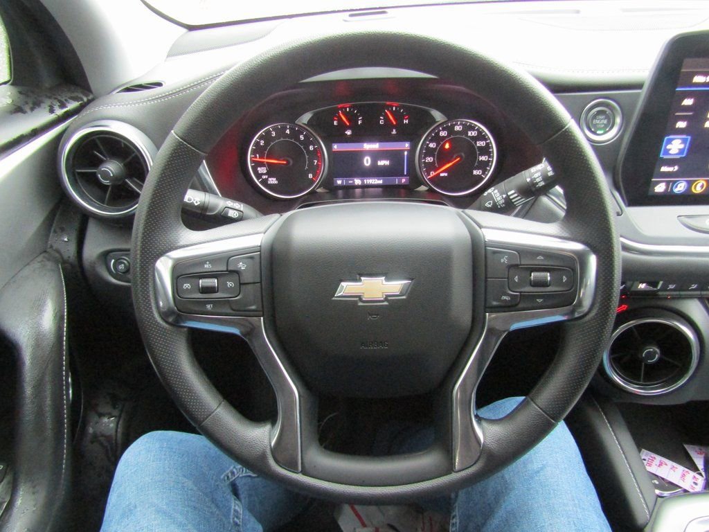 Used 2025 Chevrolet Blazer LT image 19