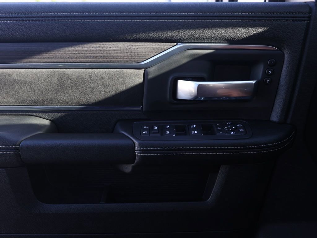 New 2026 RAM 3500 Laramie w/ Max Tow Package AWD/4WD image 23