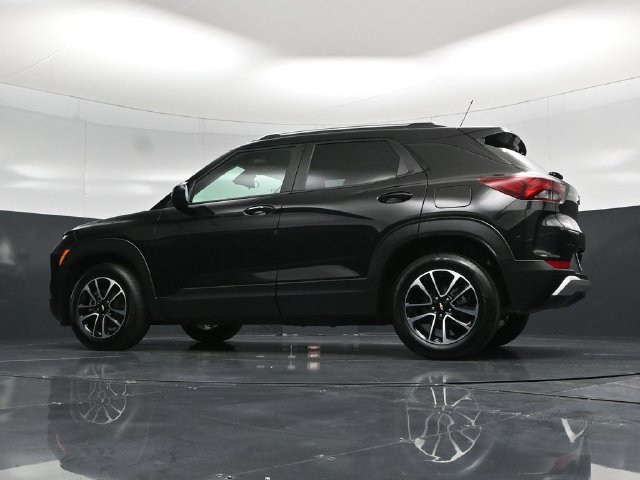 Used 2025 Chevrolet TrailBlazer LT FWD image 56