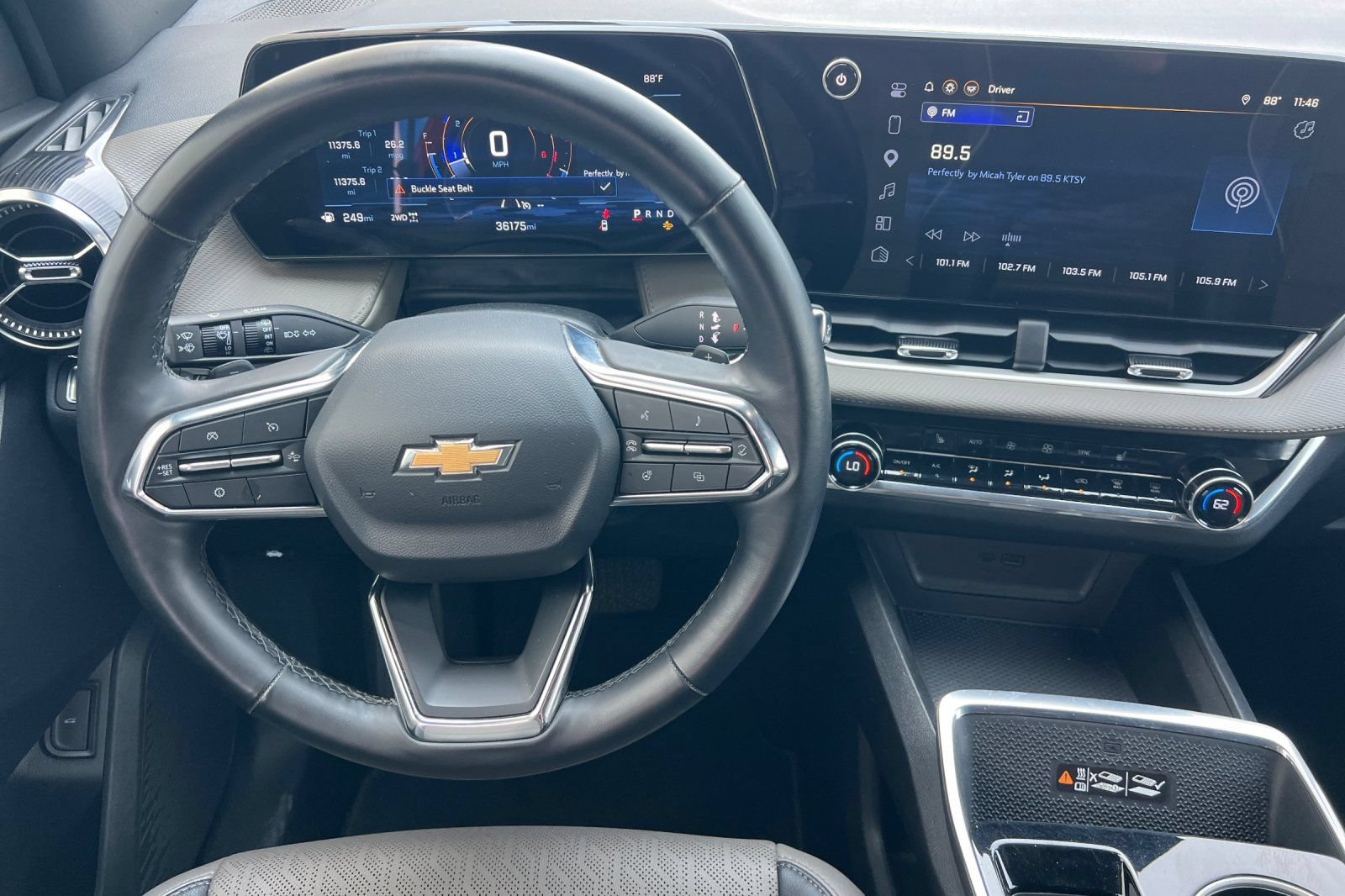 Used 2025 Chevrolet Equinox LT w/ Convenience Package II AWD/4WD image 11