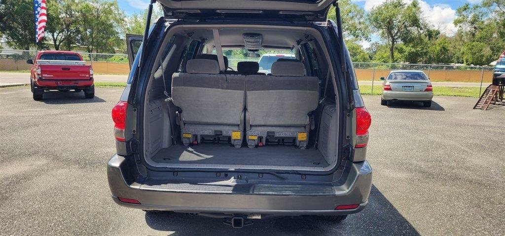 Used 2006 Toyota Sequoia SR5 RWD image 30