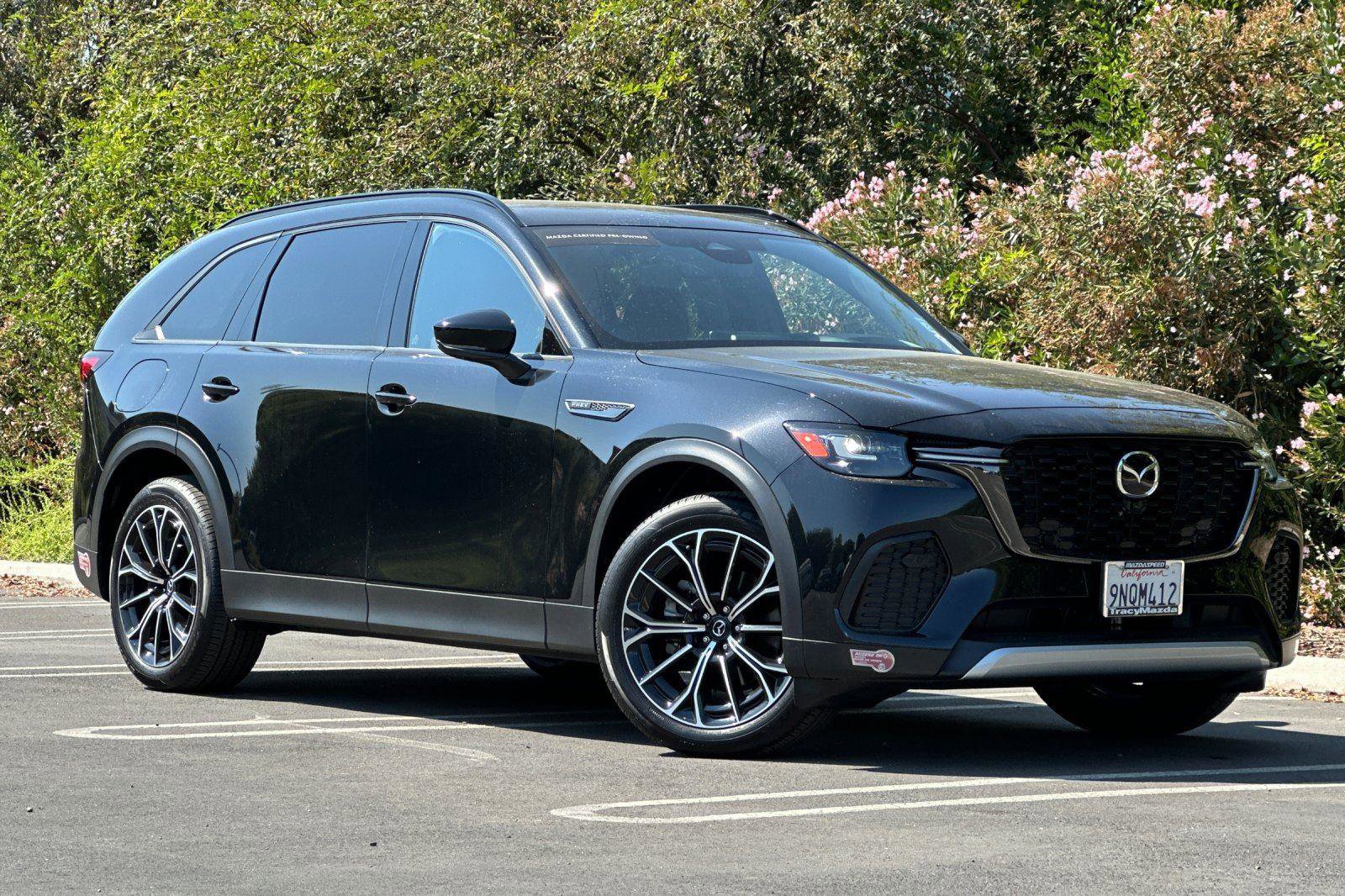 Certified 2025 MAZDA CX-70 Plug-In Hybrid w/ Premium Plus image 2