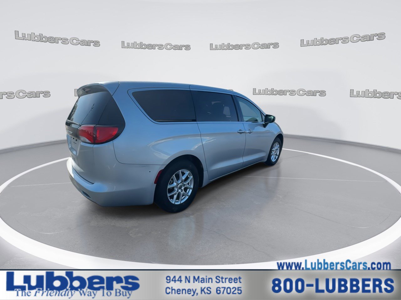 Used 2023 Chrysler Voyager LX FWD image 8