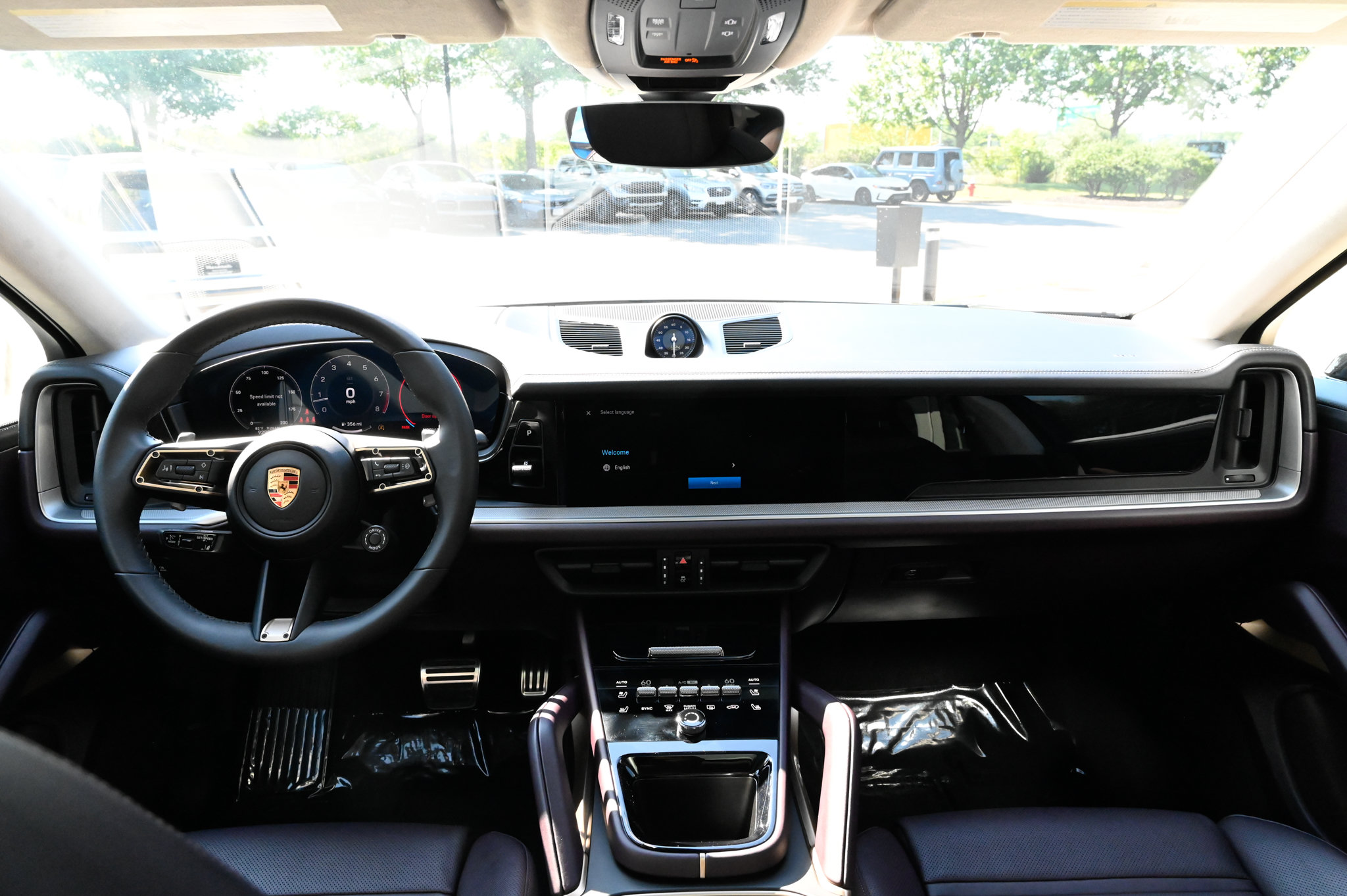 Used 2025 Porsche Cayenne S AWD/4WD image 43