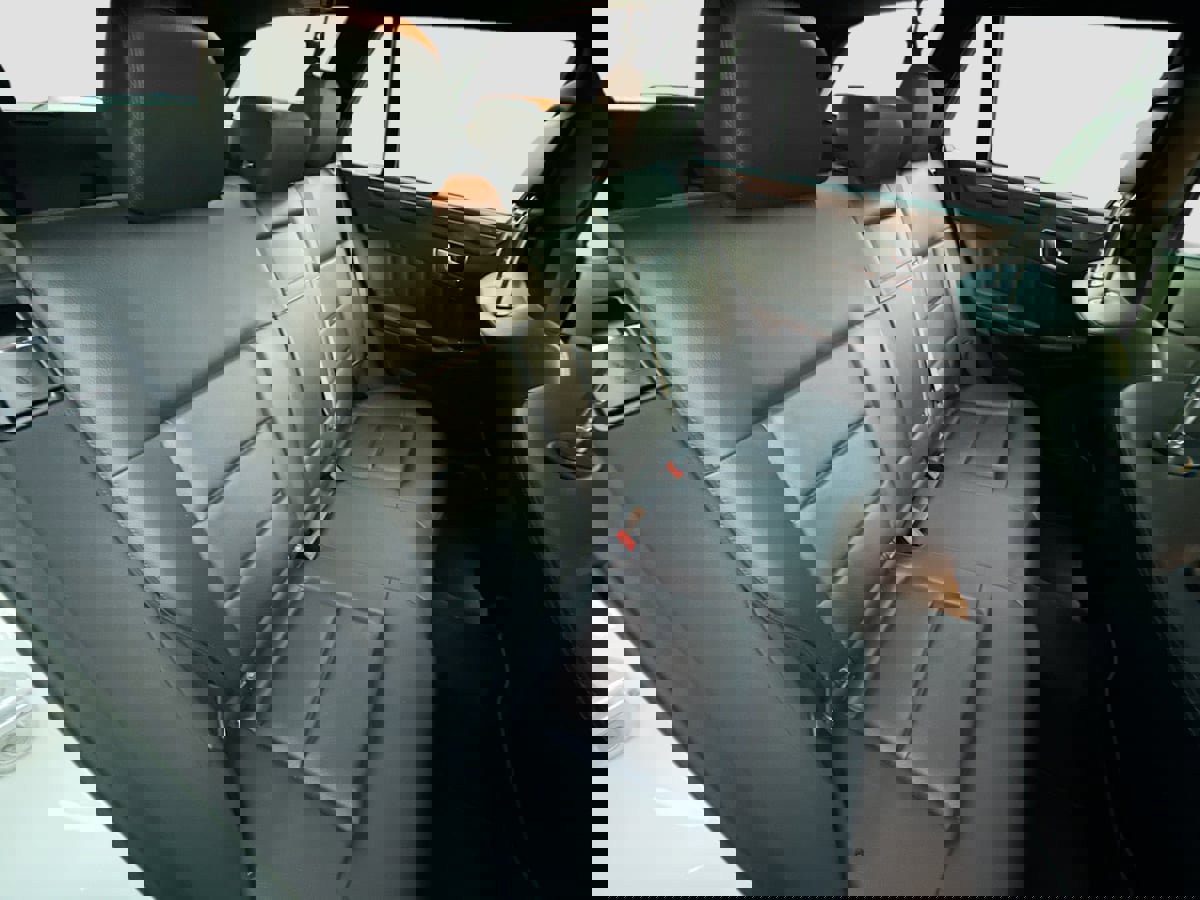 Used 2013 Mercedes-Benz E 350 4MATIC Wagon image 26