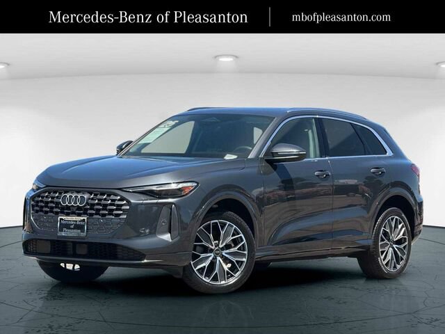 Used 2025 Audi Q5 Premium Plus AWD/4WD image 1