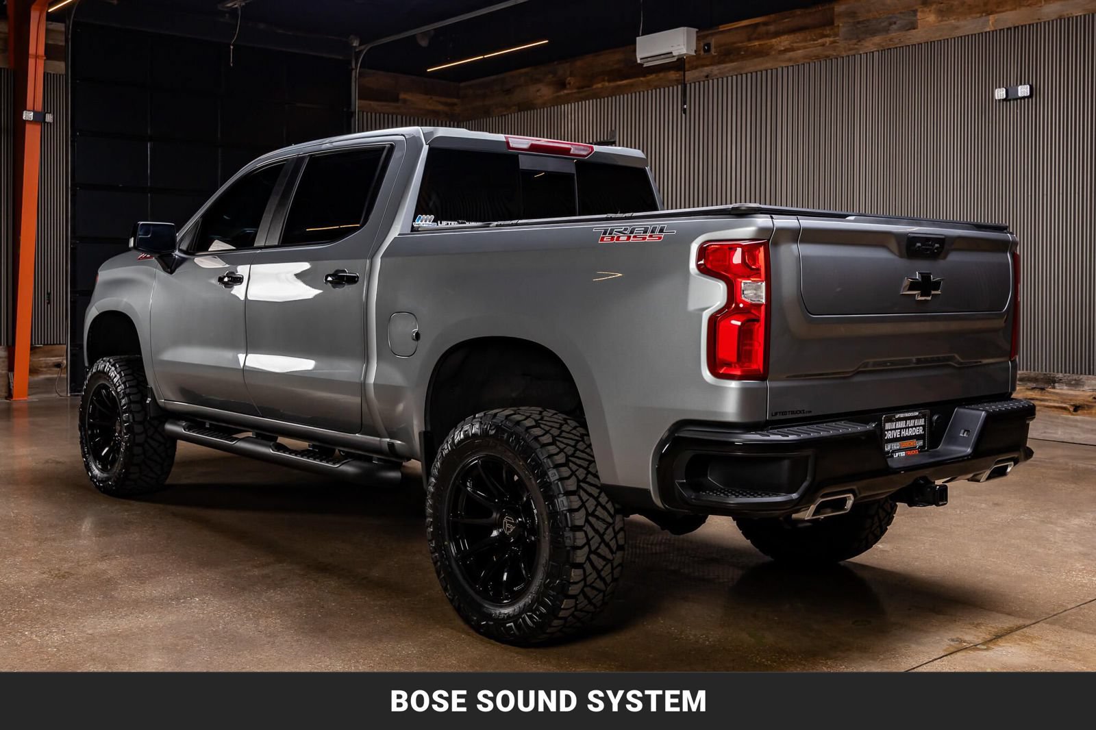 Used 2025 Chevrolet Silverado 1500 LT Trail Boss w/ Convenience Package II AWD/4WD image 7