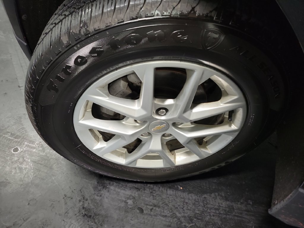 Used 2023 Chevrolet Equinox LT w/ LPO, Floor Liner Package AWD/4WD image 13