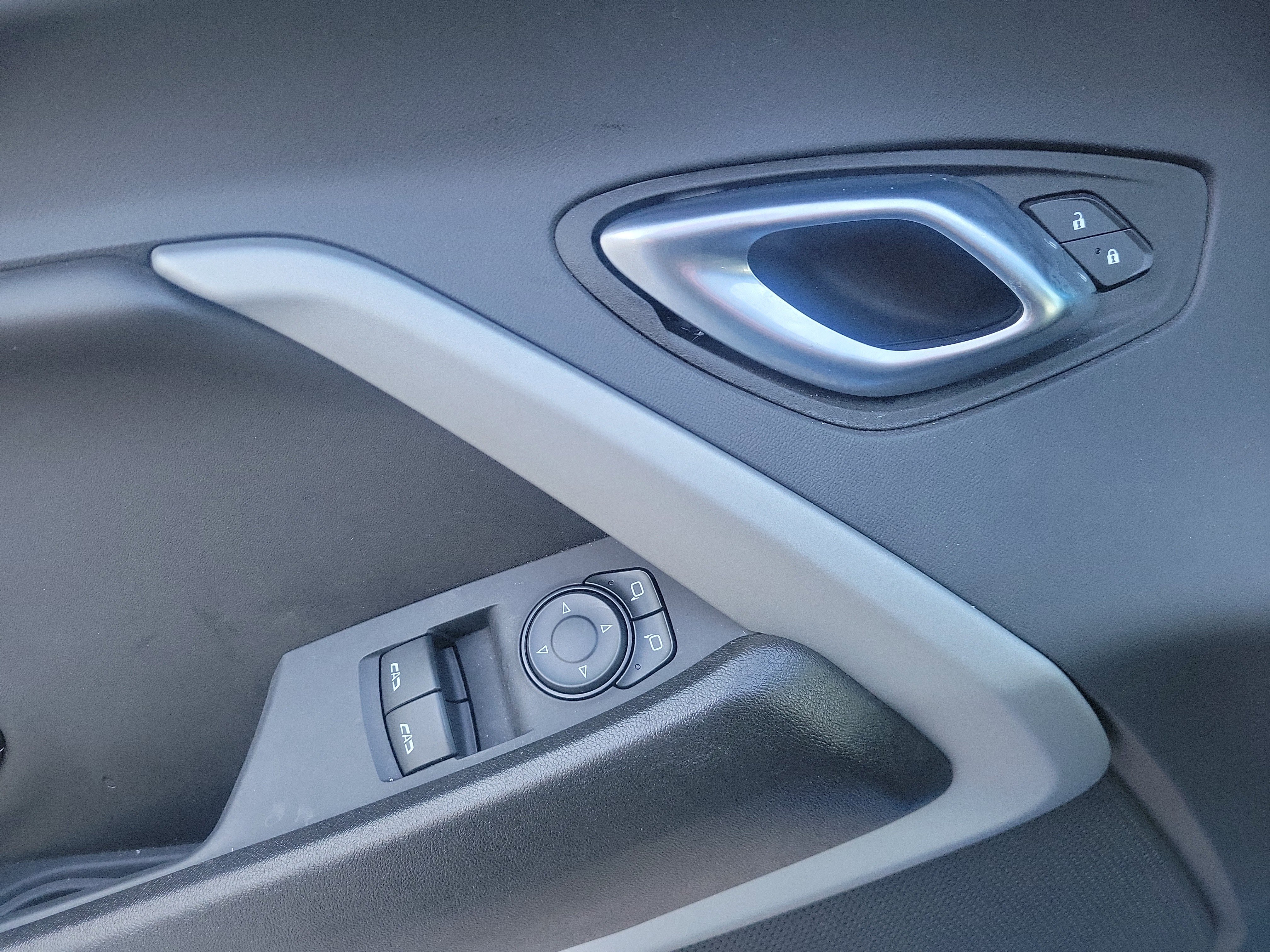 Used 2024 Chevrolet Camaro LT w/ Design Package 1 image 22