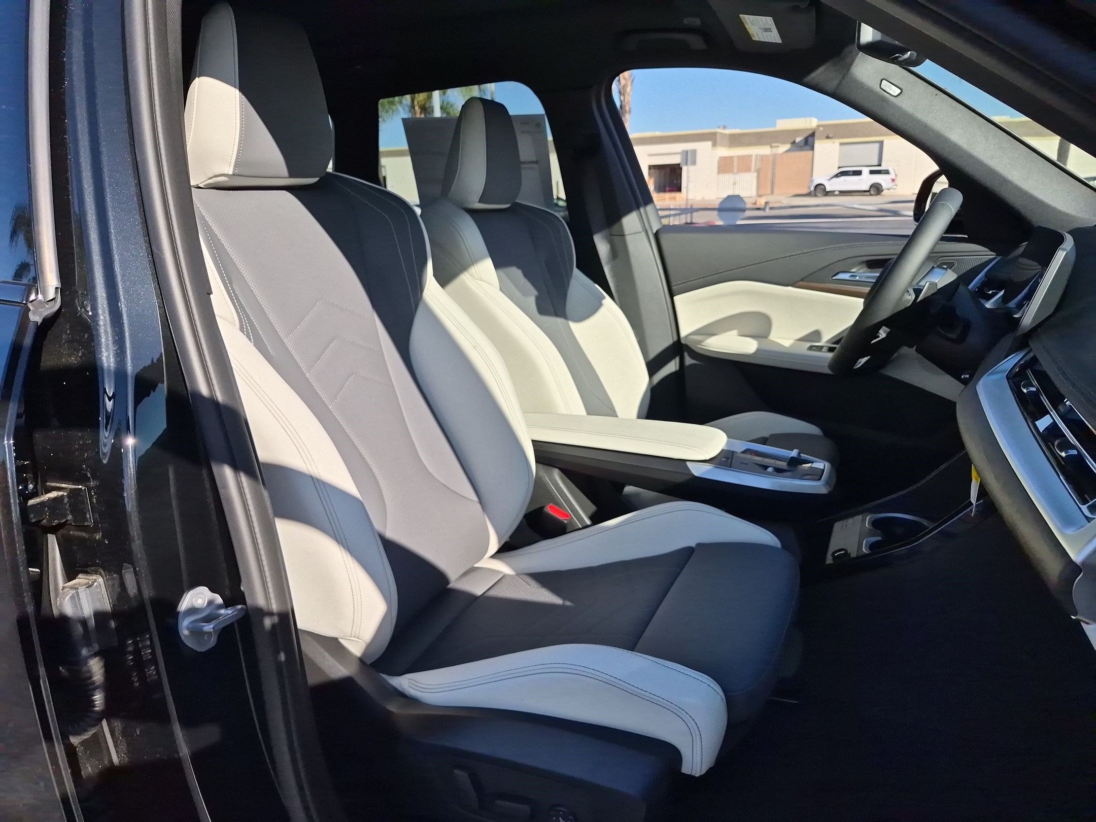 New 2026 BMW X1 xDrive28i w/ Technology Package AWD/4WD image 33