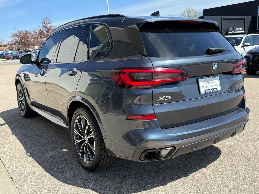 Used 2022 BMW X5 xDrive40i w/ M Sport Package AWD/4WD image 6
