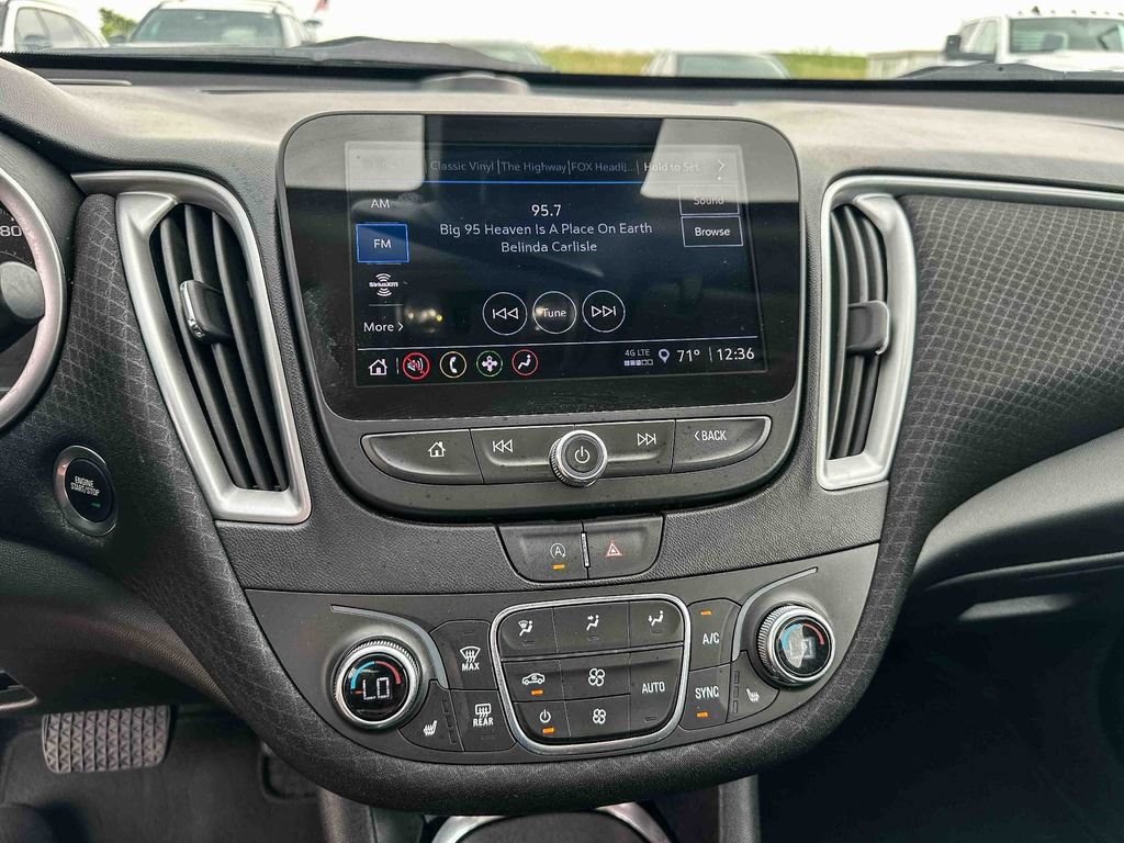 Used 2024 Chevrolet Malibu LT FWD image 30