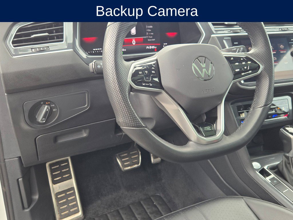 Used 2024 Volkswagen Tiguan SE R-Line w/ MDO Package, Two-Row AWD/4WD image 31