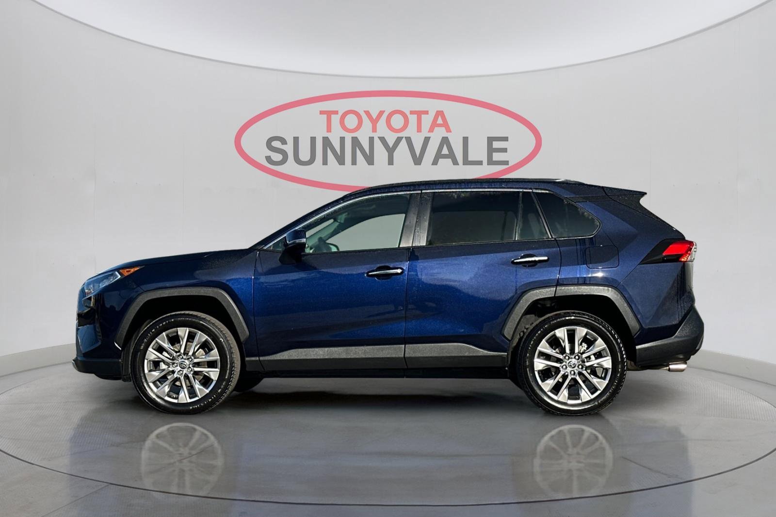 Used 2021 Toyota RAV4 Limited image 7