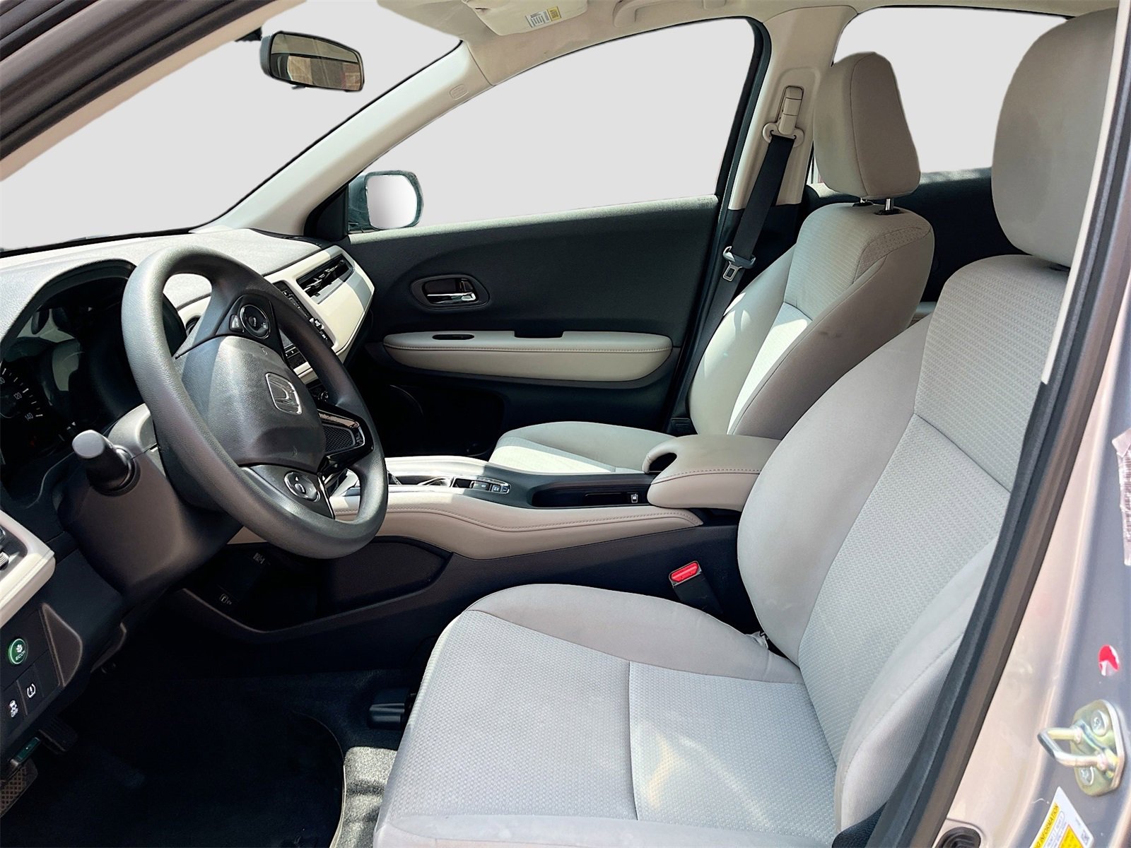 Used 2019 Honda HR-V LX image 19