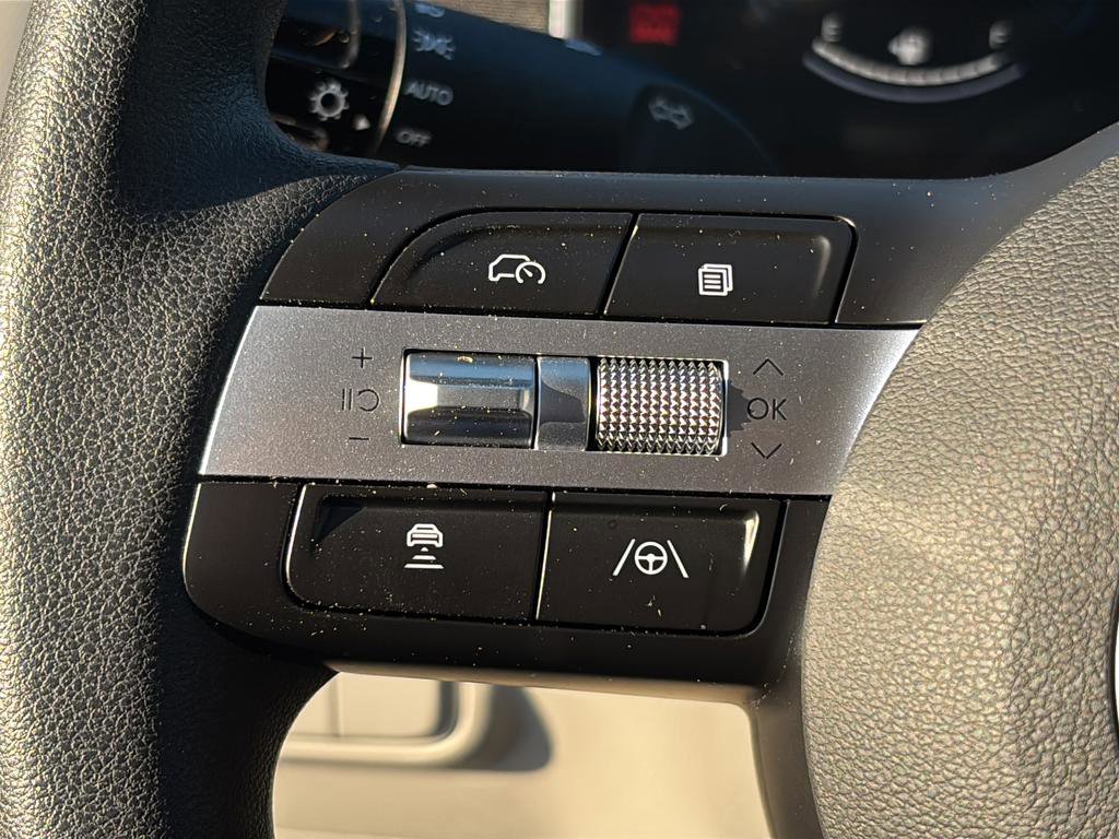 Certified 2025 Hyundai Tucson SE FWD image 26