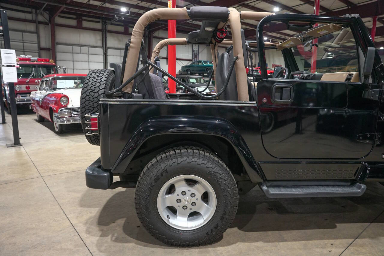 Used 2001 Jeep Wrangler Sahara image 9
