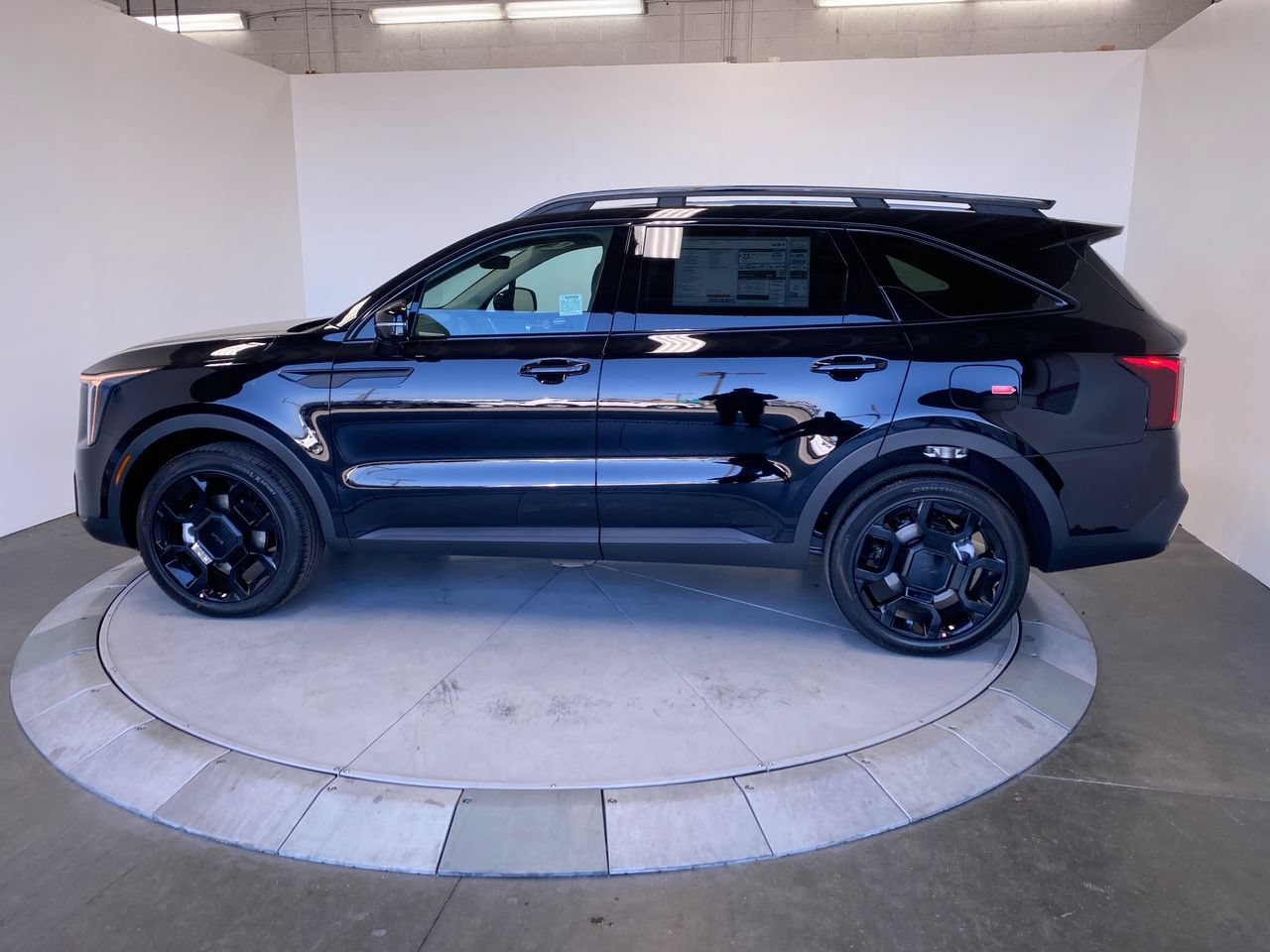 New 2026 Kia Sorento SX AWD/4WD image 2