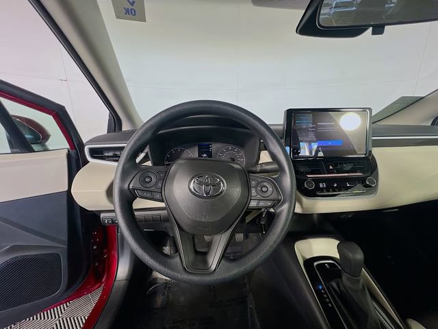 Used 2025 Toyota Corolla LE image 13
