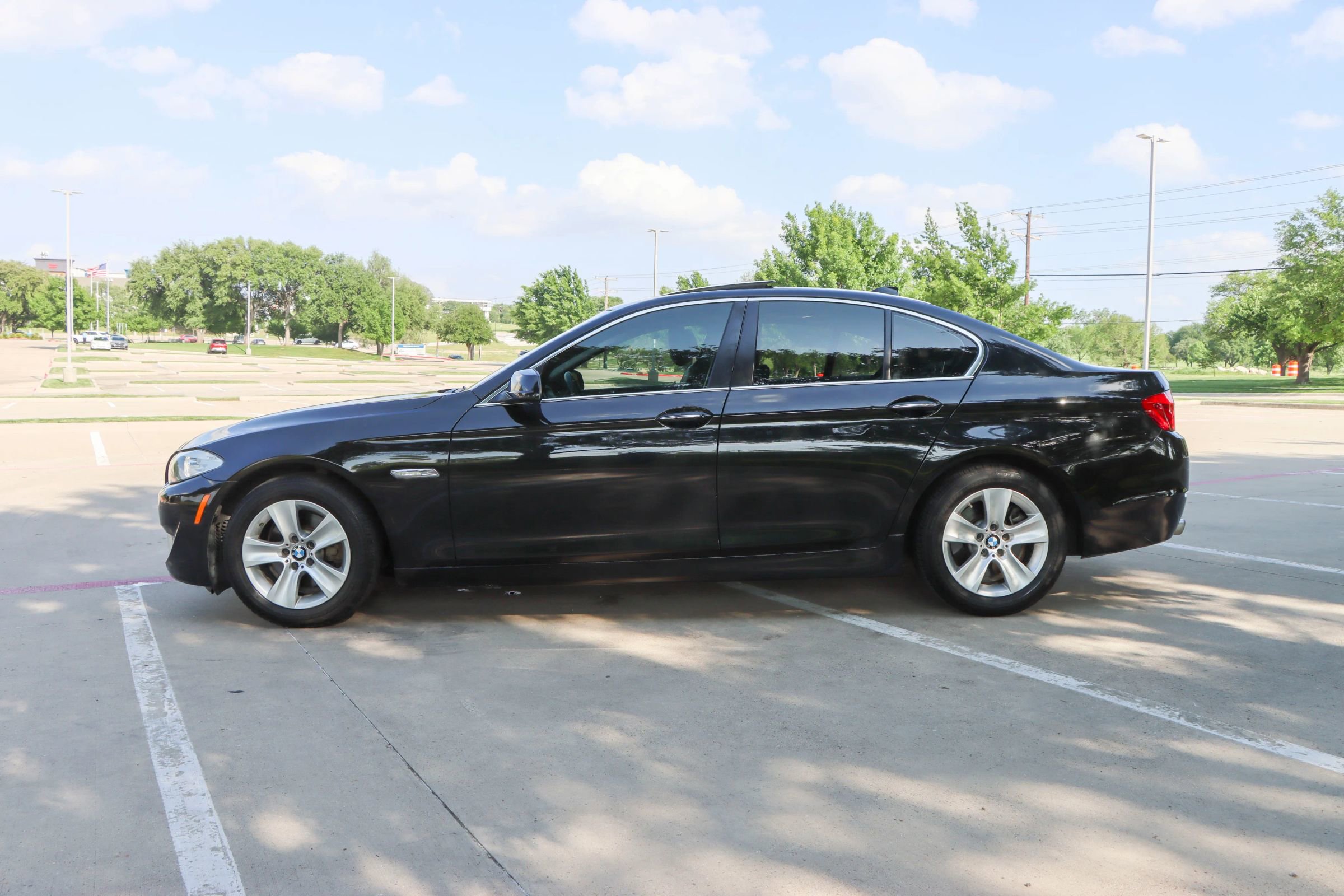 Used 2013 BMW 528i Sedan image 4