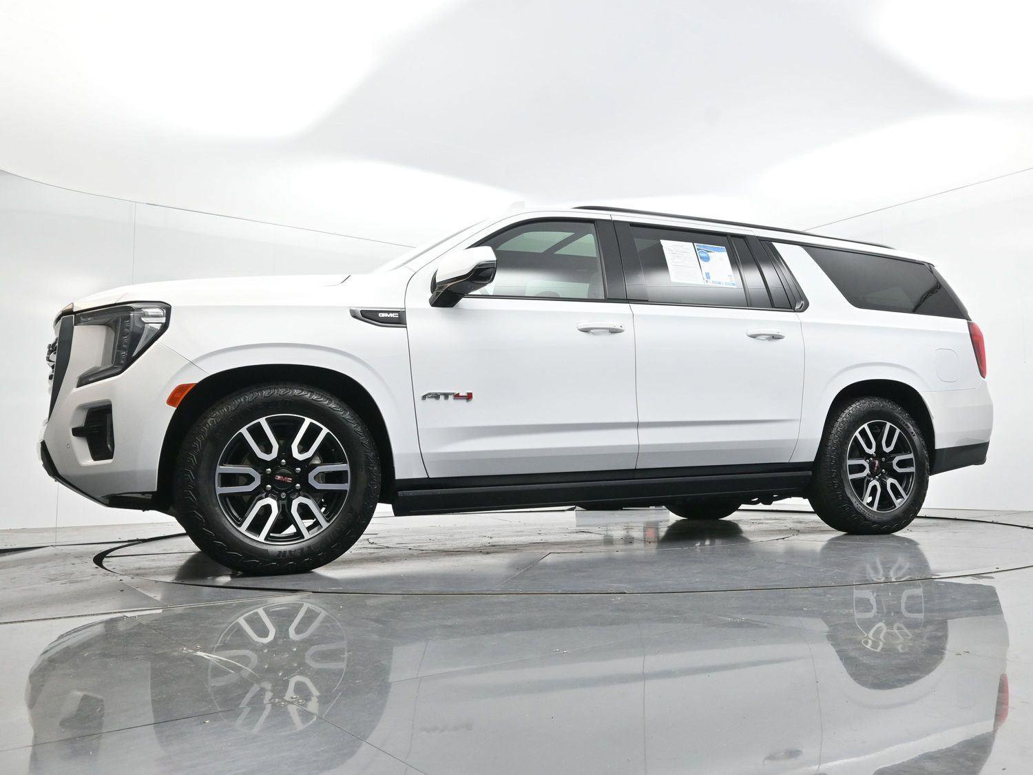 Used 2023 GMC Yukon XL AT4 w/ AT4 Premium Plus Package AWD/4WD image 54