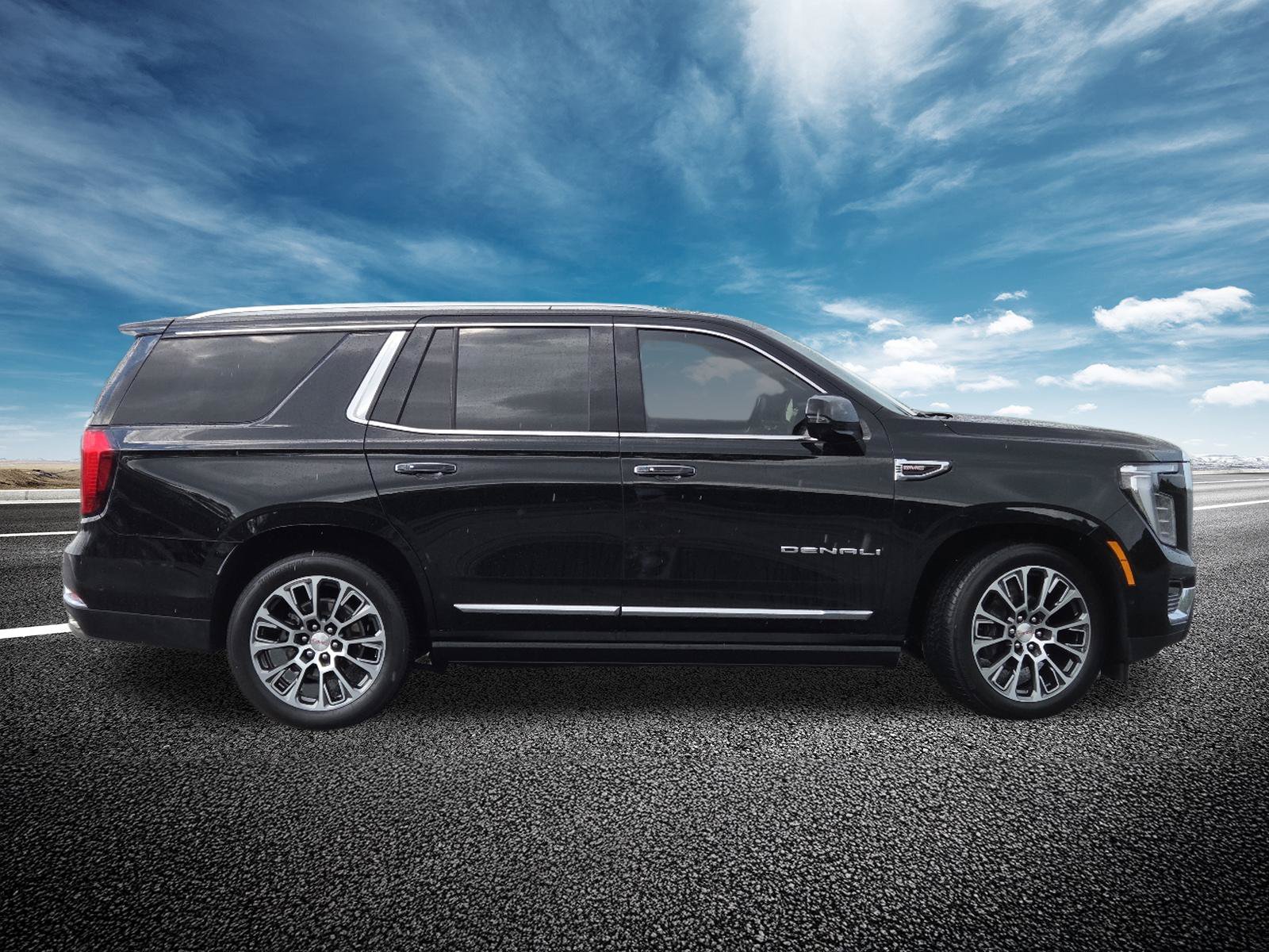 Used 2026 GMC Yukon Denali w/ Denali Reserve Package AWD/4WD image 25