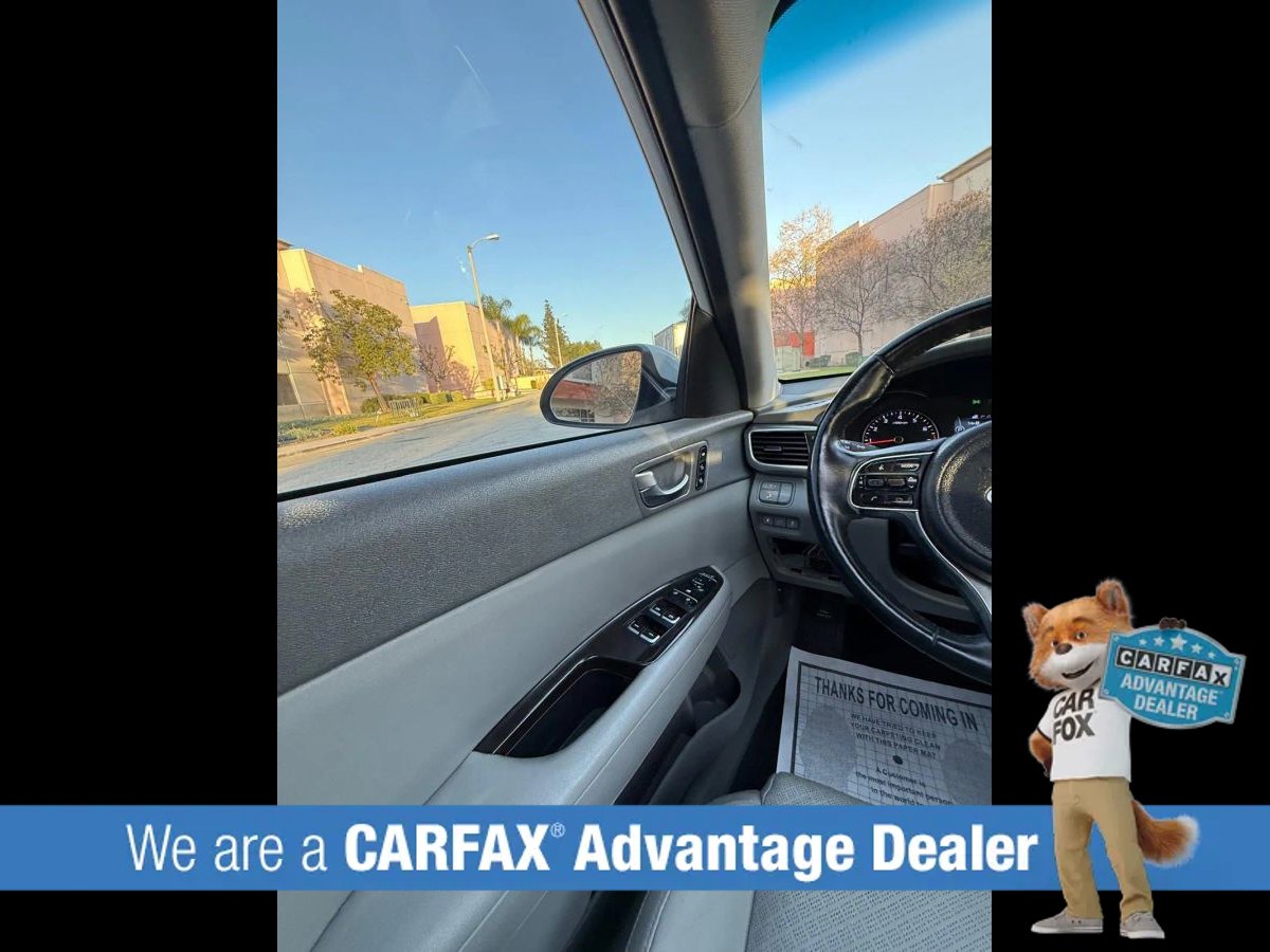 Used 2016 Kia Optima EX w/ Premium Package image 29