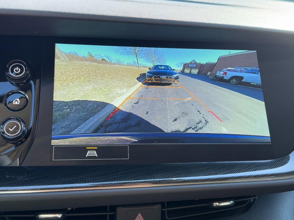 Used 2022 Buick Envision Essence w/ Safety Package image 22