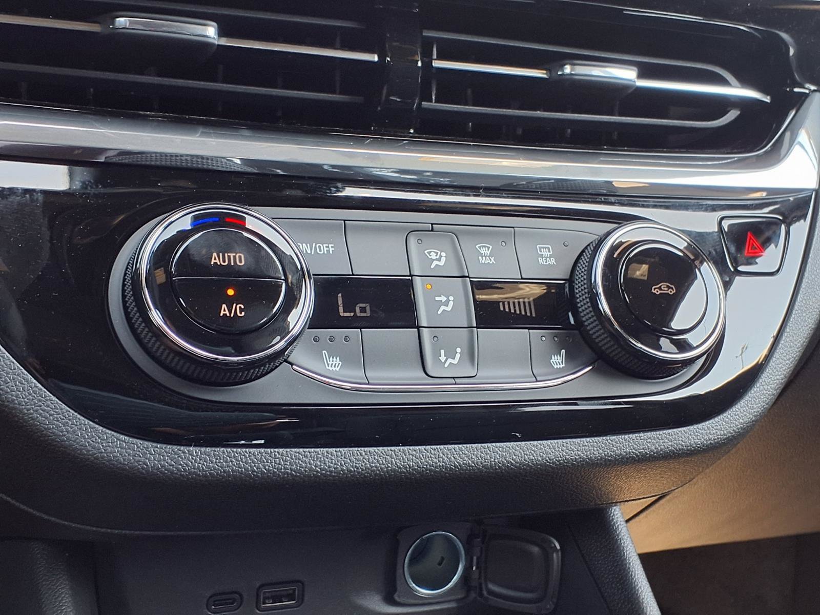 New 2026 Buick Envista Sport Touring w/ Convenience I Package FWD image 5