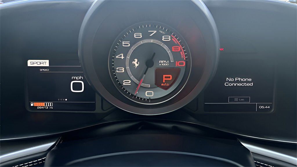 Used 2017 Ferrari GTC4Lusso image 19