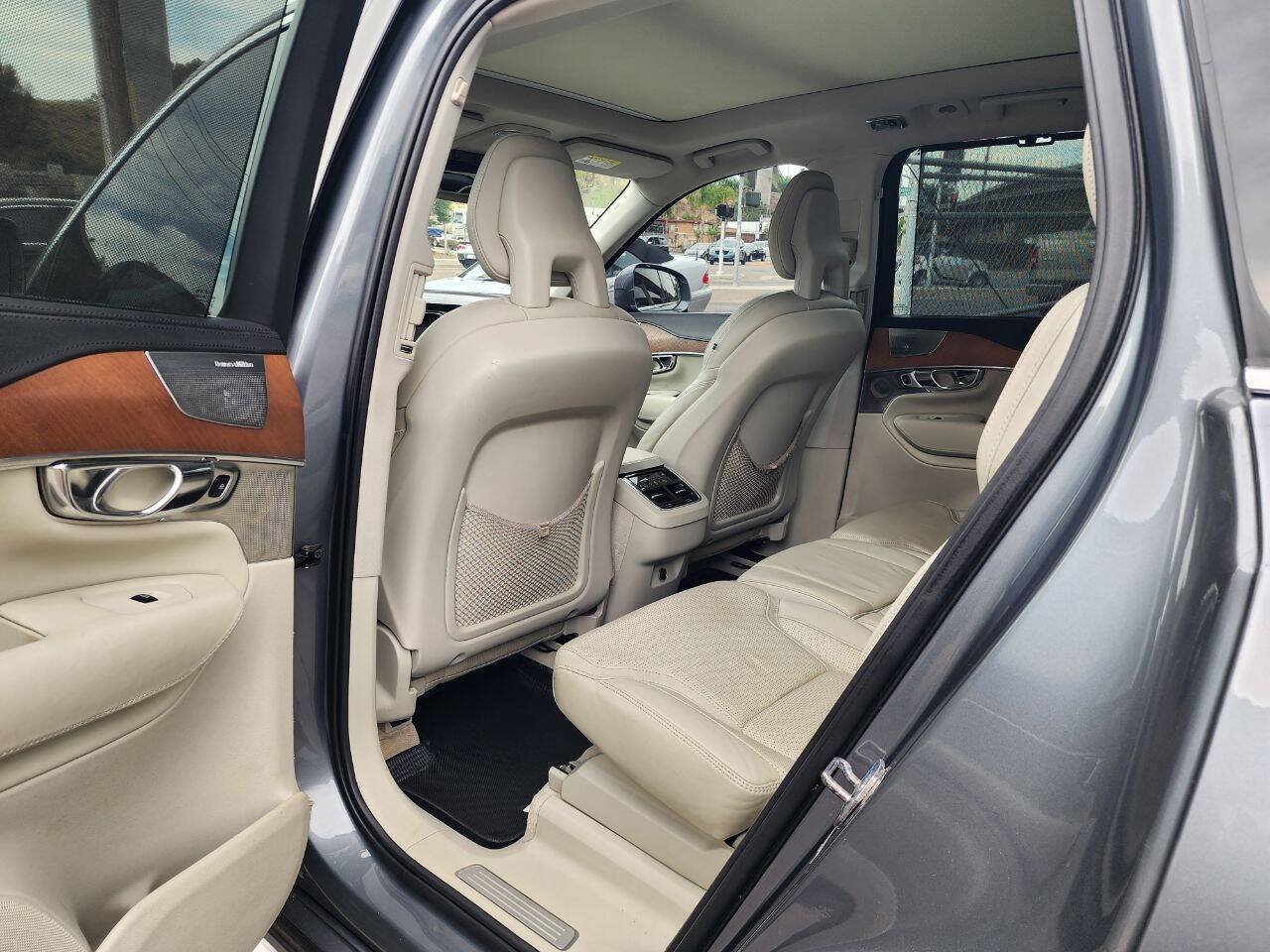 Used 2016 Volvo XC90 T6 Inscription AWD/4WD image 40
