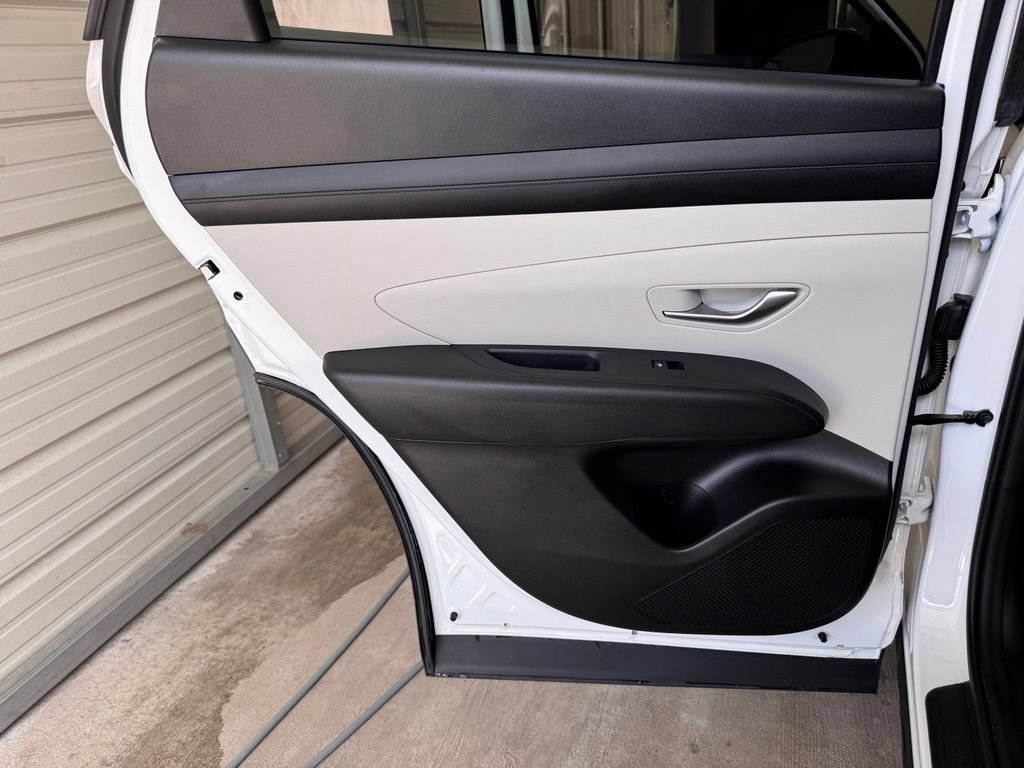 Certified 2025 Hyundai Tucson SE FWD image 21