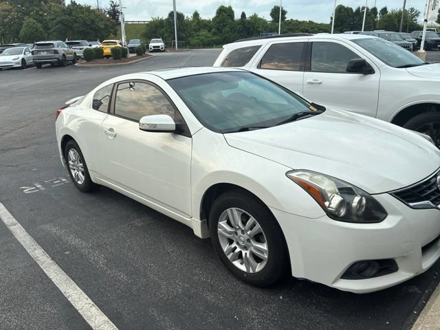 Used 2012 Nissan Altima 3.5 SR w/ 3.5SR Premium Pkg FWD image 3